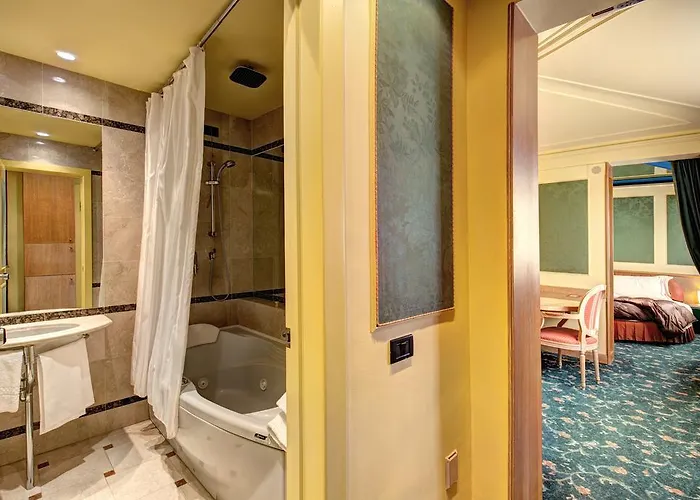 Regal 4*