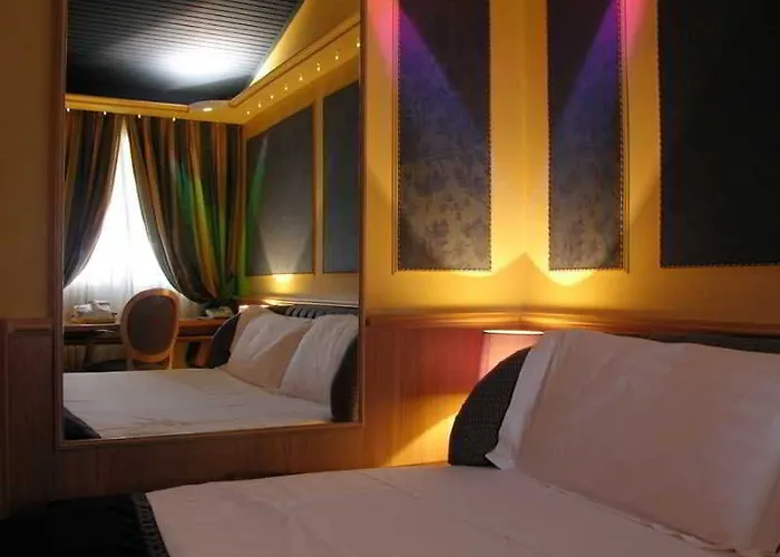 Regal Hotel 4*