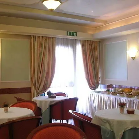 Regal 4* Vermezzo