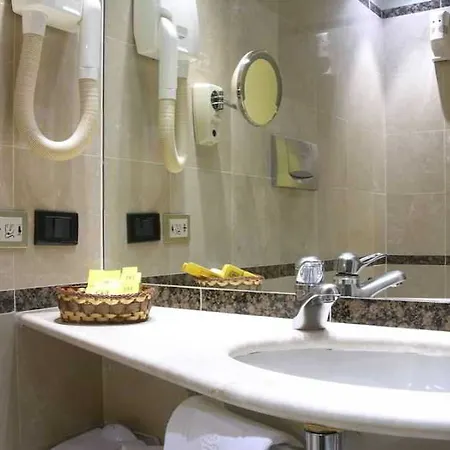 Hotel Regal 4*